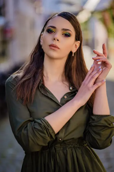 Machiaj pentru ședință foto, stil Lumină naturală, realizat de Iulia Mardare