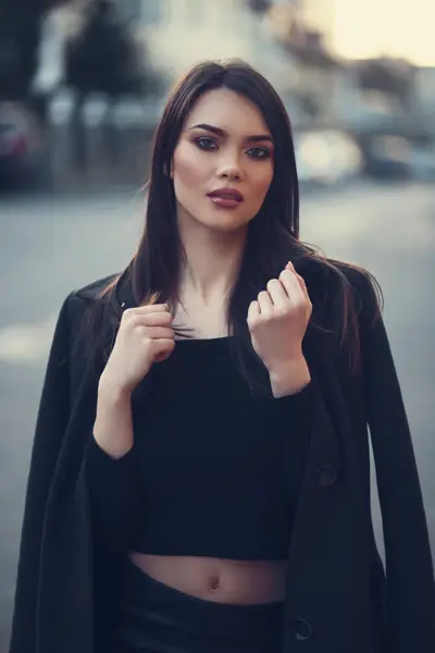Machiaj pentru ședință foto, stil Lumină naturală, realizat de Iulia Mardare