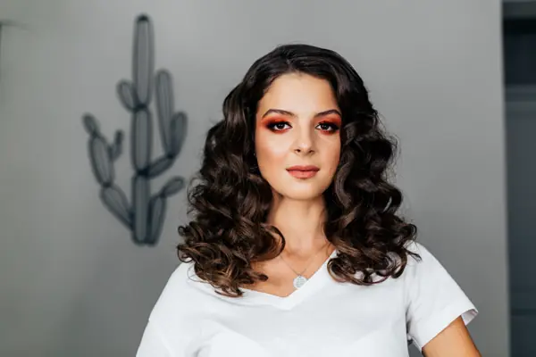 Machiaj pentru ședință foto, stil Beauty close-up, realizat de Iulia Mardare