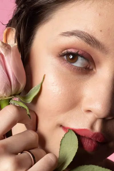 Machiaj pentru ședință foto, stil Beauty close-up, realizat de Iulia Mardare